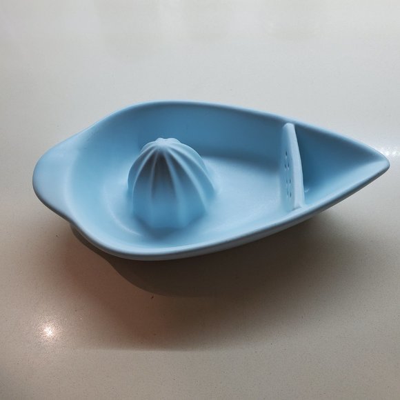 KITCHEN REAMER FOR JUICING CITRUS - Picture 2 of 3